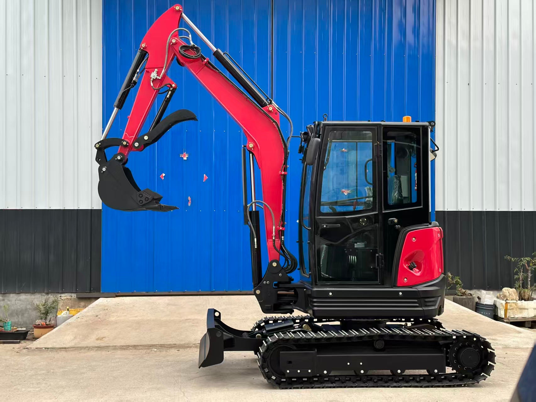 MH-35 Excavator