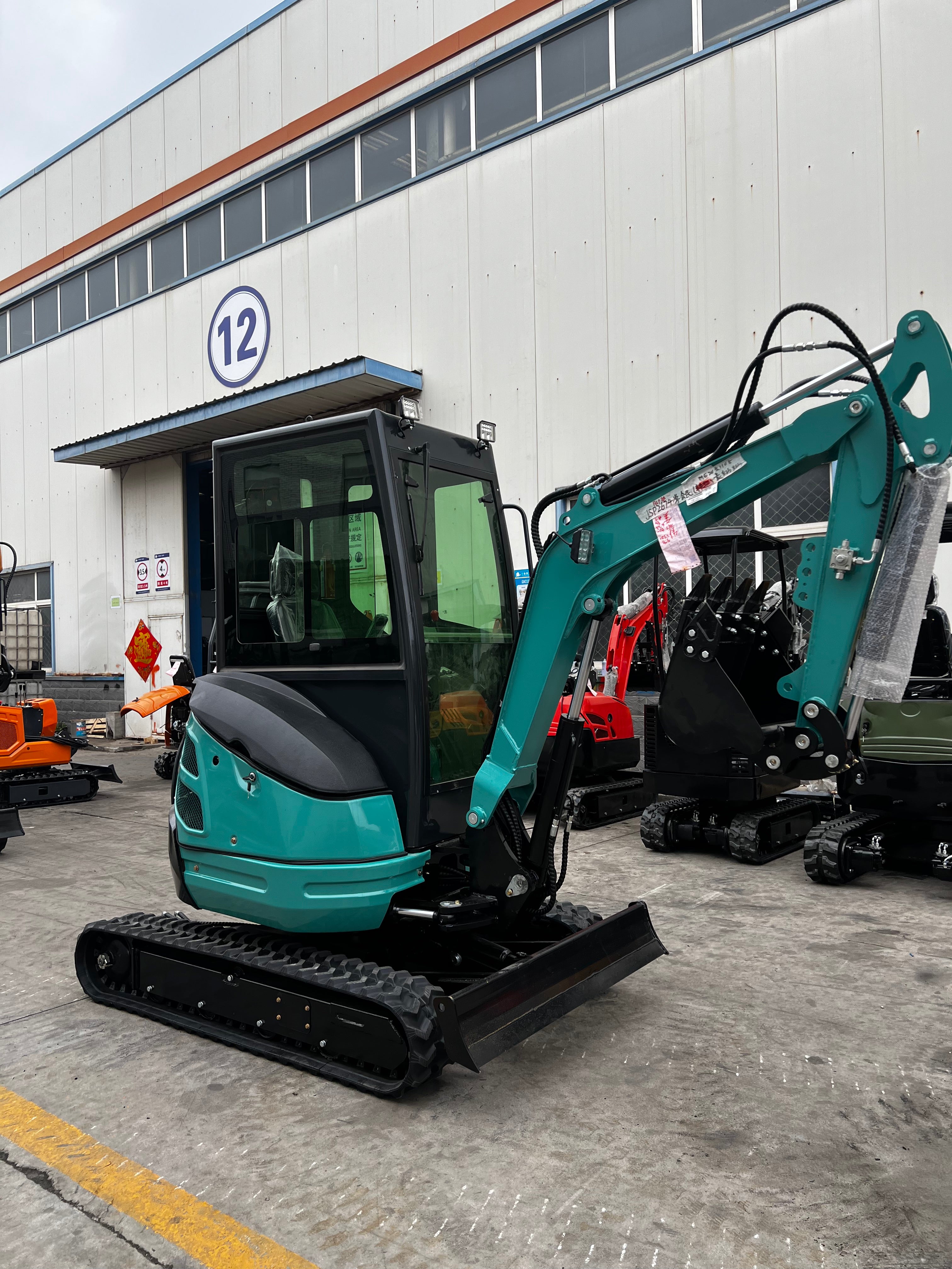 MH-25 Excavator